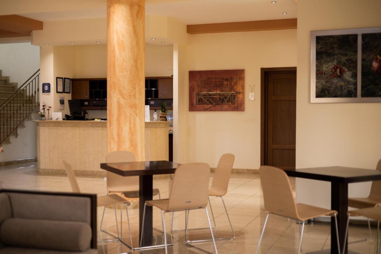 Chrisovalanto Hotel Сівота Екстер'єр фото